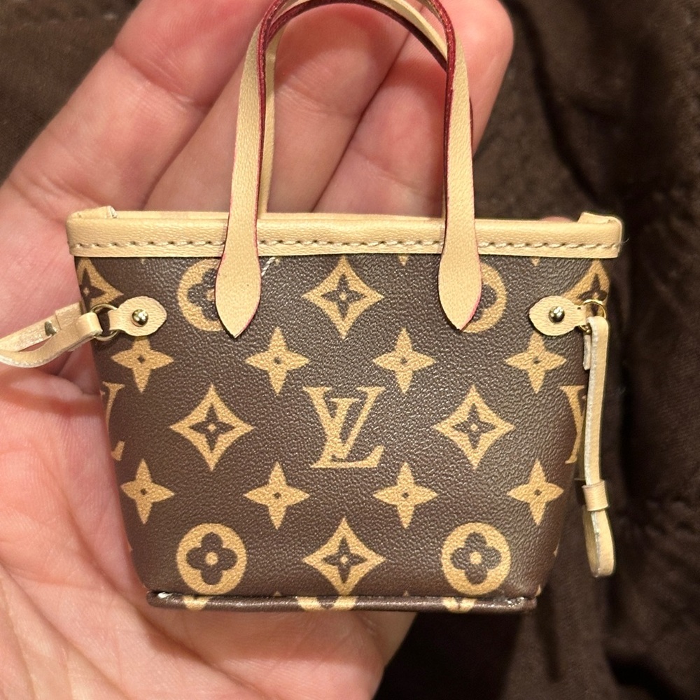 🤎Labubu Fashion Mini Bag🤎Louis Vuitton Mini Bag Brown and Tan Monogram